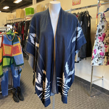 Load image into Gallery viewer, Roots shawl O/S