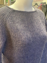 Load image into Gallery viewer, Last Woman wool blend sweater M