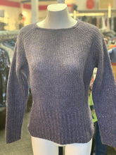 Load image into Gallery viewer, Last Woman wool blend sweater M