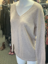 Load image into Gallery viewer, APT9 cashmere blend sweater L