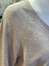 Load image into Gallery viewer, APT9 cashmere blend sweater L
