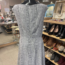 Load image into Gallery viewer, Molly Bracken Dress M