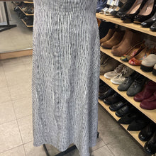 Load image into Gallery viewer, Molly Bracken Dress M