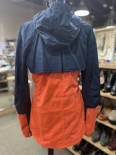 Load image into Gallery viewer, Lululemon Jacket 8