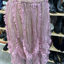 Load image into Gallery viewer, Dress The Population Floral Dress S ( Missing Button)