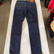 Load image into Gallery viewer, Lucky Brand Ankle Jeans NWT 6/28