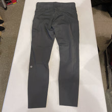 Load image into Gallery viewer, Lululemon Cropped Leggings 8