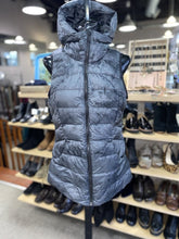 Load image into Gallery viewer, Lululemon Packable Vest 10