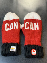Load image into Gallery viewer, Hudson's Bay "Canada" mittens S/M