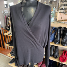 Load image into Gallery viewer, Banana Republic Top long sleeve threadsoft L