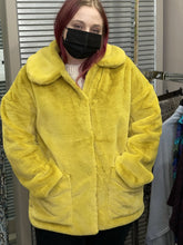 Load image into Gallery viewer, H&M Faux Fur Jacket M NWT