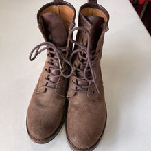 Load image into Gallery viewer, Frye Suede Boots 7