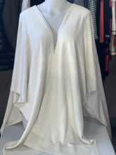Load image into Gallery viewer, Lululemon Shawl/Sweater O/S