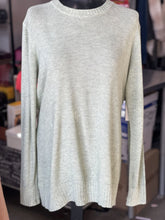 Load image into Gallery viewer, Lululemon Knit Sweater M