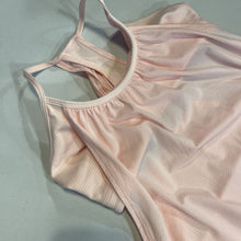 Load image into Gallery viewer, Lululemon Tank w bra 6