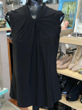 Load image into Gallery viewer, Tommy Hilfiger Top M