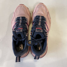 Load image into Gallery viewer, New Balance Comfort Insert Sneakers 6.5