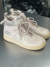 Load image into Gallery viewer, Nike SF AF1 Sneakers 5.5Y
