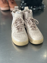 Load image into Gallery viewer, Nike SF AF1 Sneakers 5.5Y