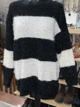 Load image into Gallery viewer, Evelyn Taylor sweaters Sweater L