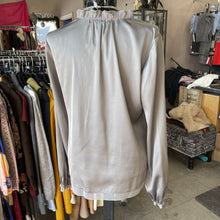 Load image into Gallery viewer, White House Black Market satiny Top long sleeve 6