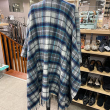 Load image into Gallery viewer, Edinburgh Lambswool Shawl