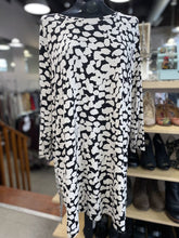 Load image into Gallery viewer, Simons Tunic Top XXL NWT