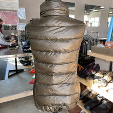 Load image into Gallery viewer, Basic by Chicoree Outerwear Vest S