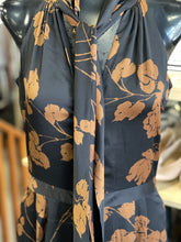 Load image into Gallery viewer, Banana Republic Jumpsuit 4T NWT