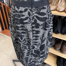Load image into Gallery viewer, Elie Tahari Skirt 10