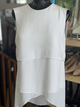 Load image into Gallery viewer, BCBG Max Azria Top S