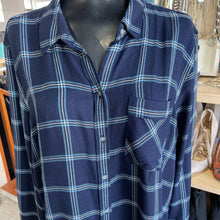 Load image into Gallery viewer, Eddie Beauer Plaid top long sleeve XL