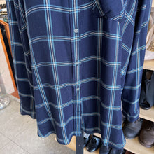 Load image into Gallery viewer, Eddie Beauer Plaid top long sleeve XL