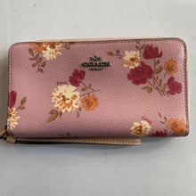 Load image into Gallery viewer, Coach Floral Wallet/Wristlet