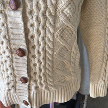 Load image into Gallery viewer, LL Bean Knit Sweater S
