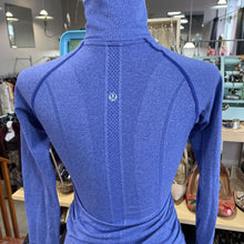 Load image into Gallery viewer, Lululemon Top long sleeve 4