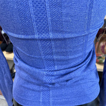 Load image into Gallery viewer, Lululemon Top long sleeve 4