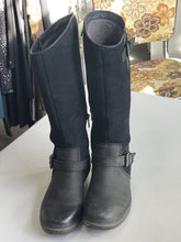 Load image into Gallery viewer, UGG Boots 6