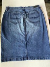Load image into Gallery viewer, Polo Ralph Lauren Skirt 14