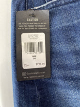 Load image into Gallery viewer, Polo Ralph Lauren Skirt 14