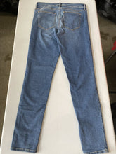 Load image into Gallery viewer, Gap Jeans NWT 30 Regular