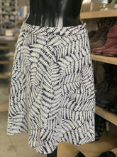 Load image into Gallery viewer, Michael Kors skirt S