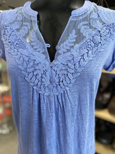 Load image into Gallery viewer, Deletta linen tee XS