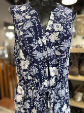 Load image into Gallery viewer, Gap floral dress NWT M