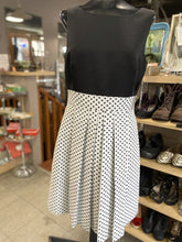 Load image into Gallery viewer, Tahari polka dot dress NWT 8