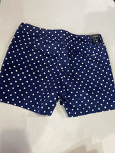 Load image into Gallery viewer, J Crew (outlet) polka dot shorts NWT 4