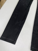 Load image into Gallery viewer, Lululemon leggings 8