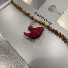 Load image into Gallery viewer, Simons chunky beaded necklace