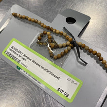 Load image into Gallery viewer, Simons chunky beaded necklace