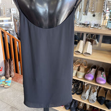 Load image into Gallery viewer, Babaton flowy tank NWT M